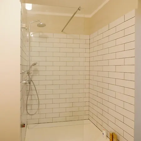 Spacious Apartment,balcony&garage 아파트 *