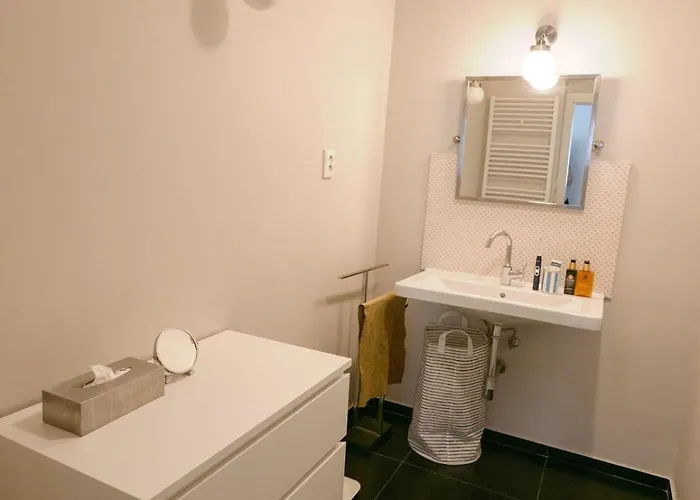 Spacious Apartment,balcony&garage Bratislava